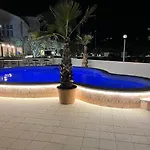 Hotel Lumbarda Otel 3*