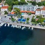 Hotel Hotel Lumbarda 3*