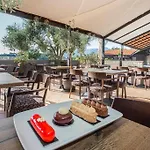 Hotel Hotel Lumbarda 3*