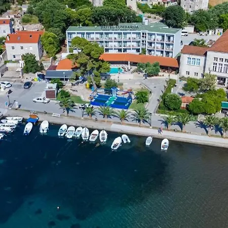 Hotel Hotel Lumbarda 3*