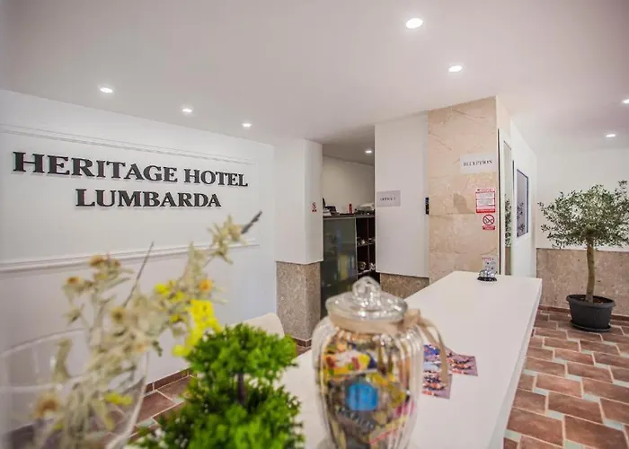 Hotel Lumbarda 3*