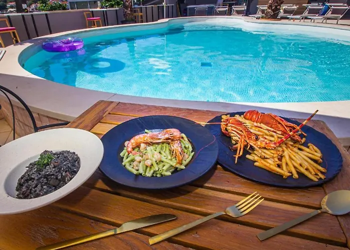 Hotel Lumbarda Hotel 3*