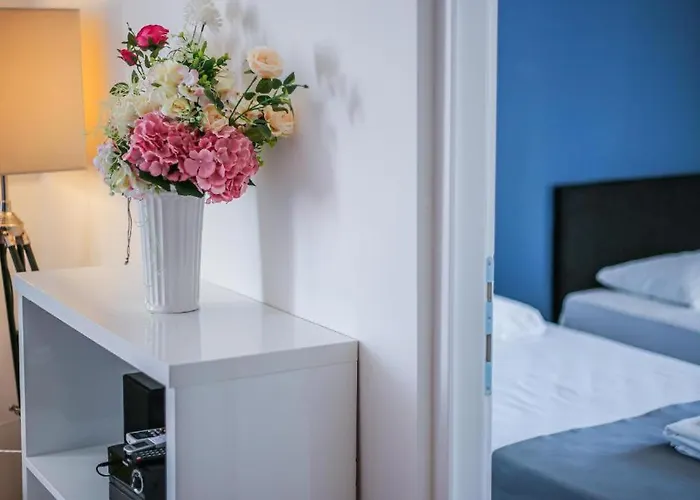 Hotel Lumbarda Hotel 3*